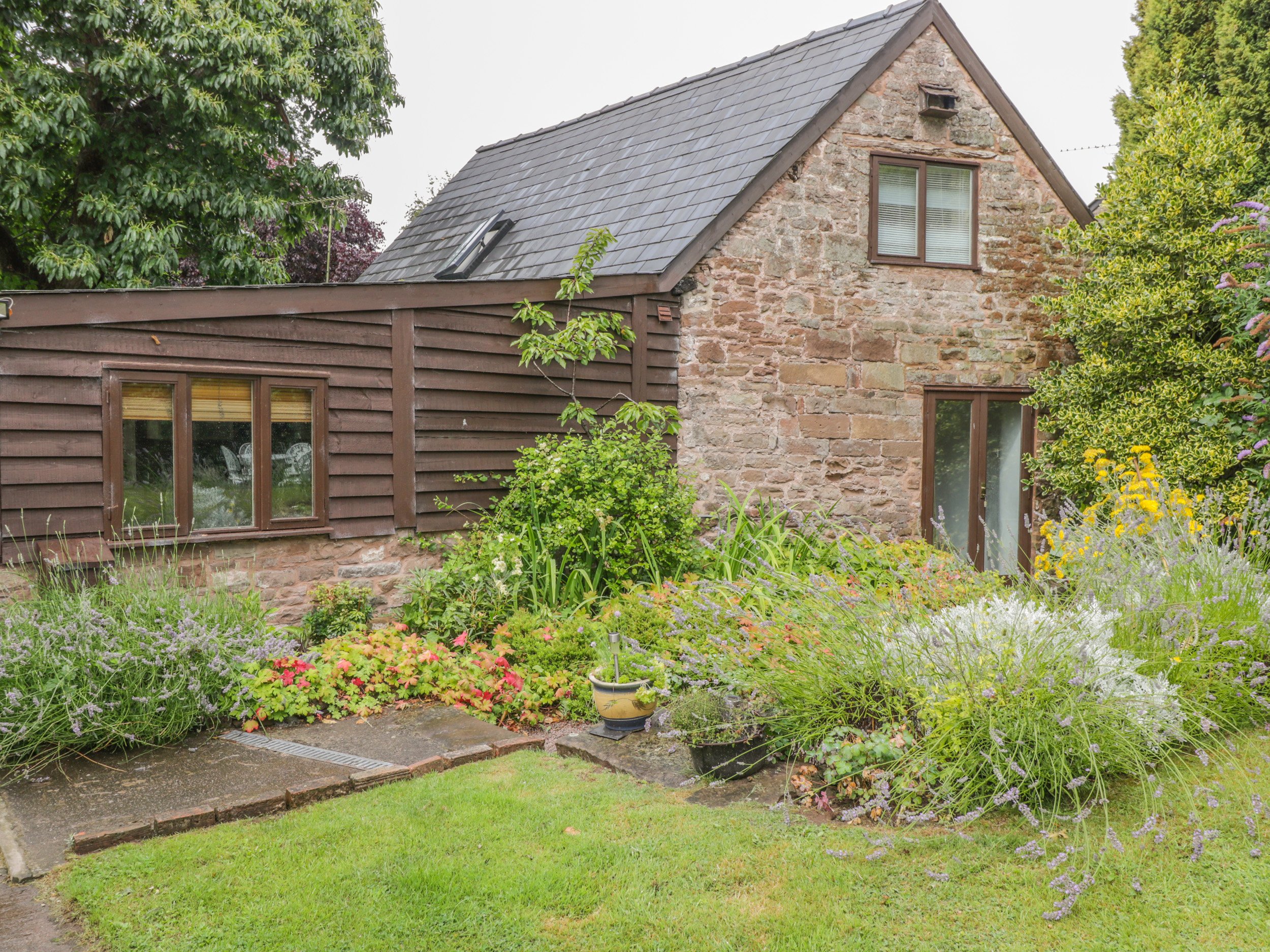 Pembridge Cottage In Welsh Newton Selfcater Com