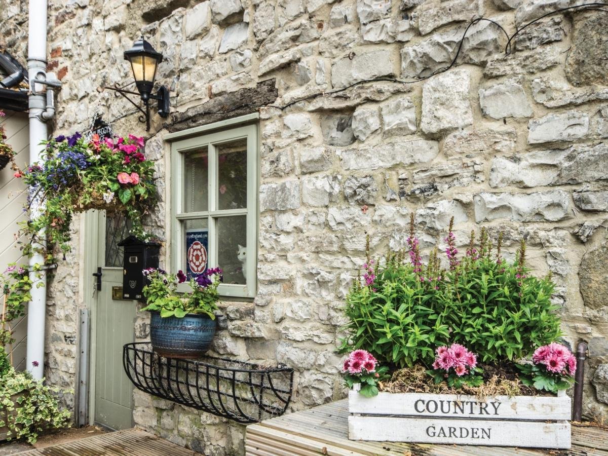 Cottage in Derbyshire Holiday Rentals in Bakewell, Derbyshire, England