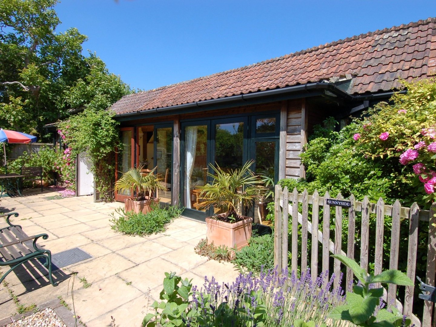 Sunnyside Holiday Cottages in Taunton, Somerset, England