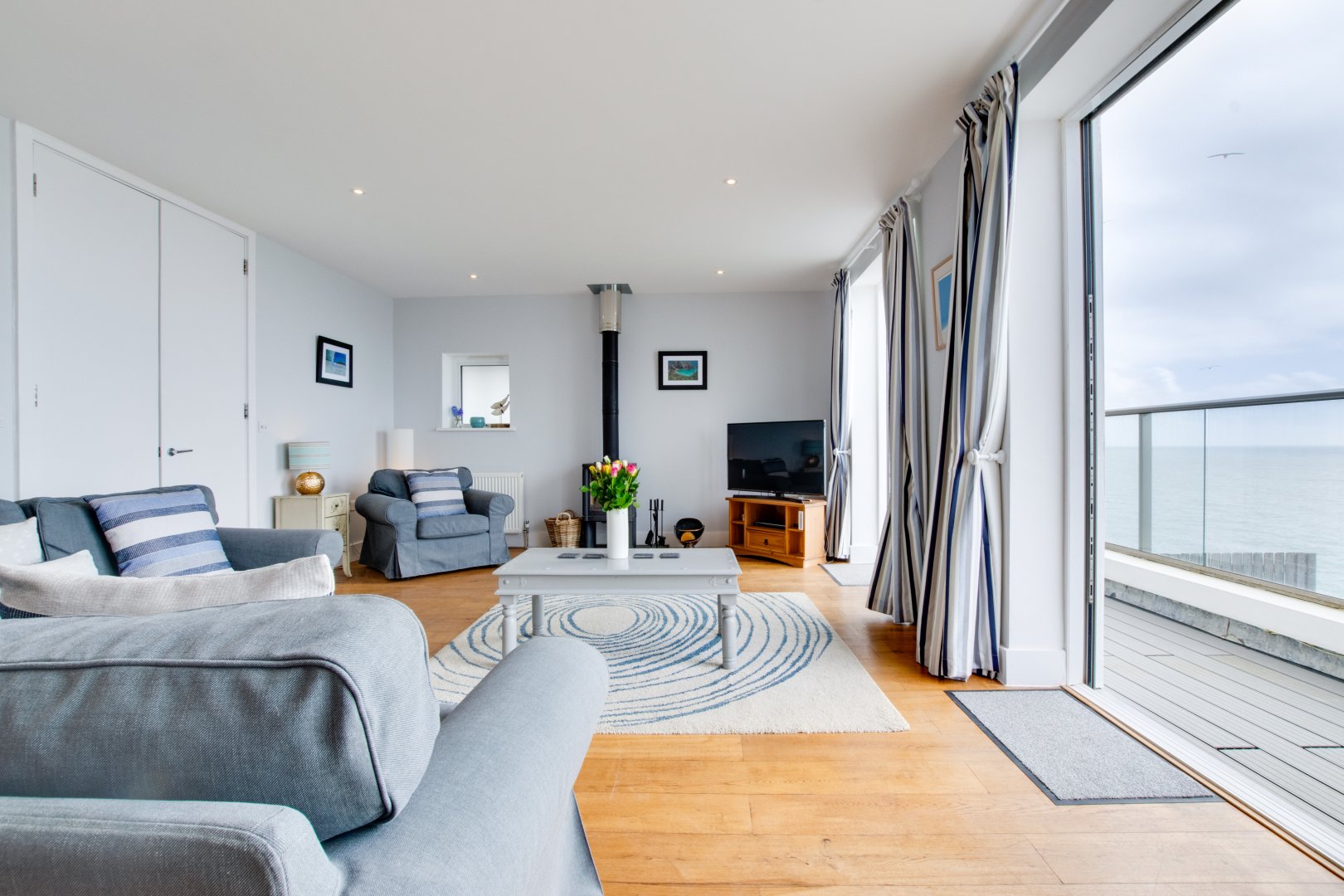 Karrek Beach House Holiday Rental in Porthleven, Cornwall