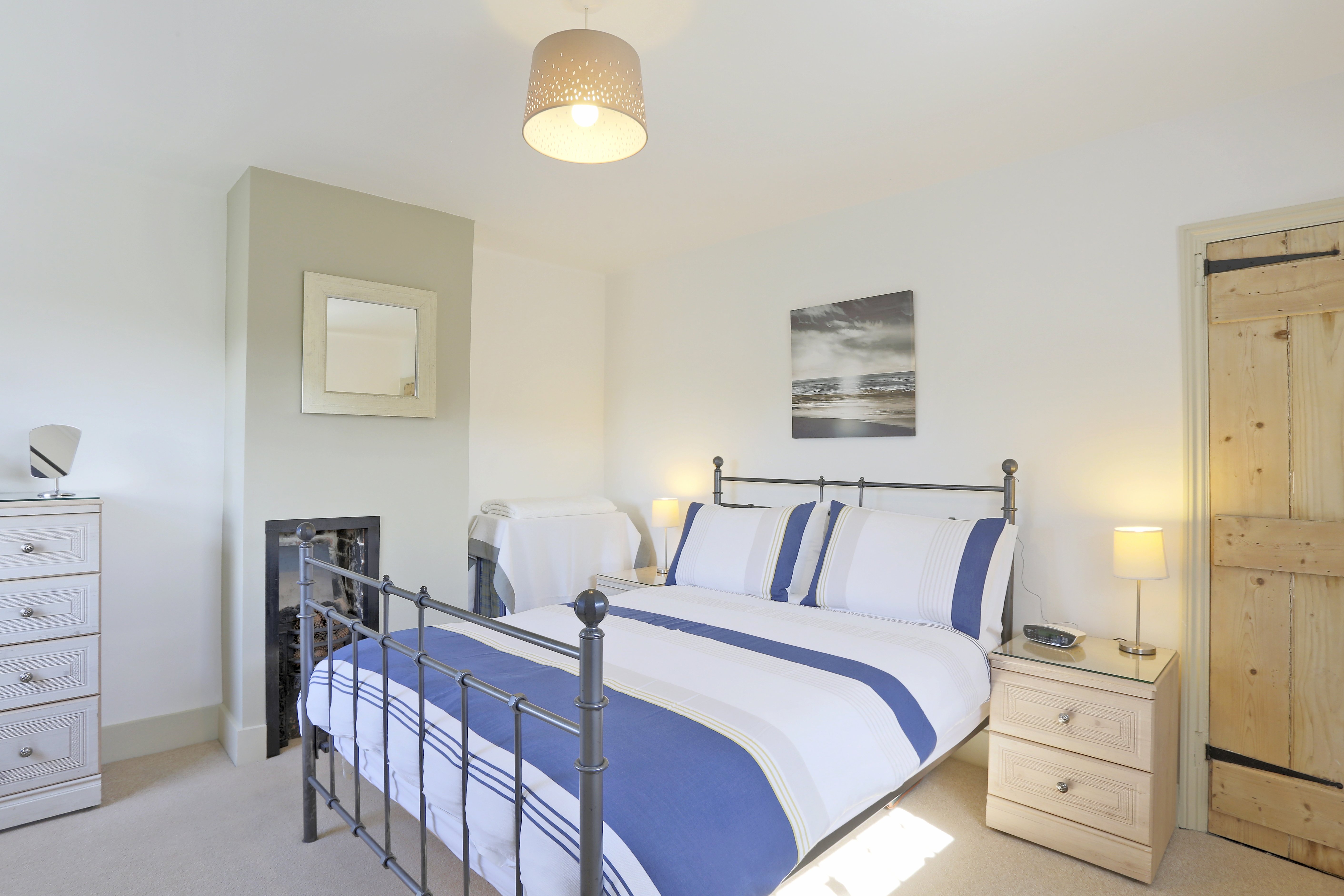 Pump Cottage Holiday Rentals in Ipswich, Suffolk, England