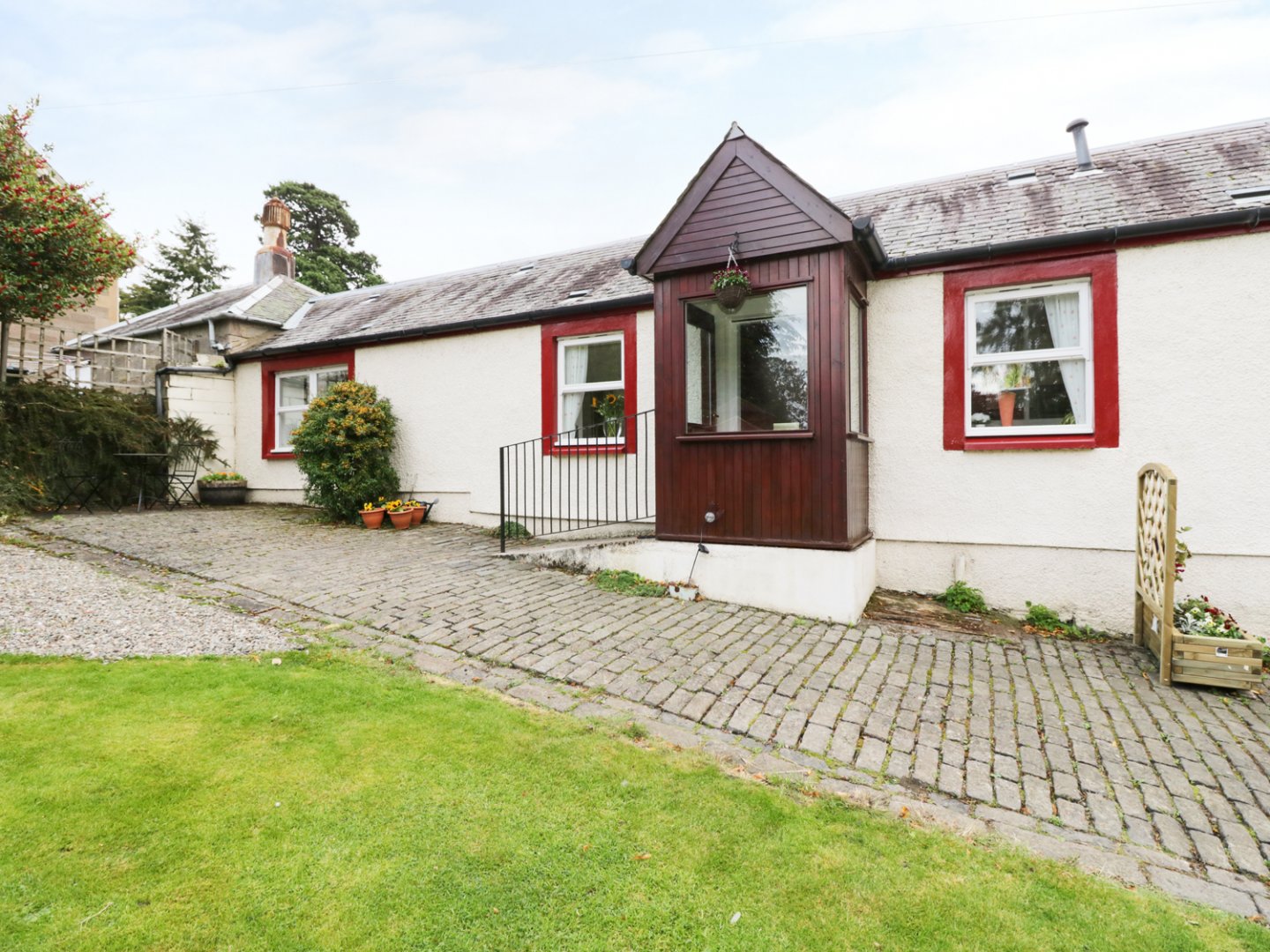 Garden Cottage Holiday Rental in Perth, Perthshire