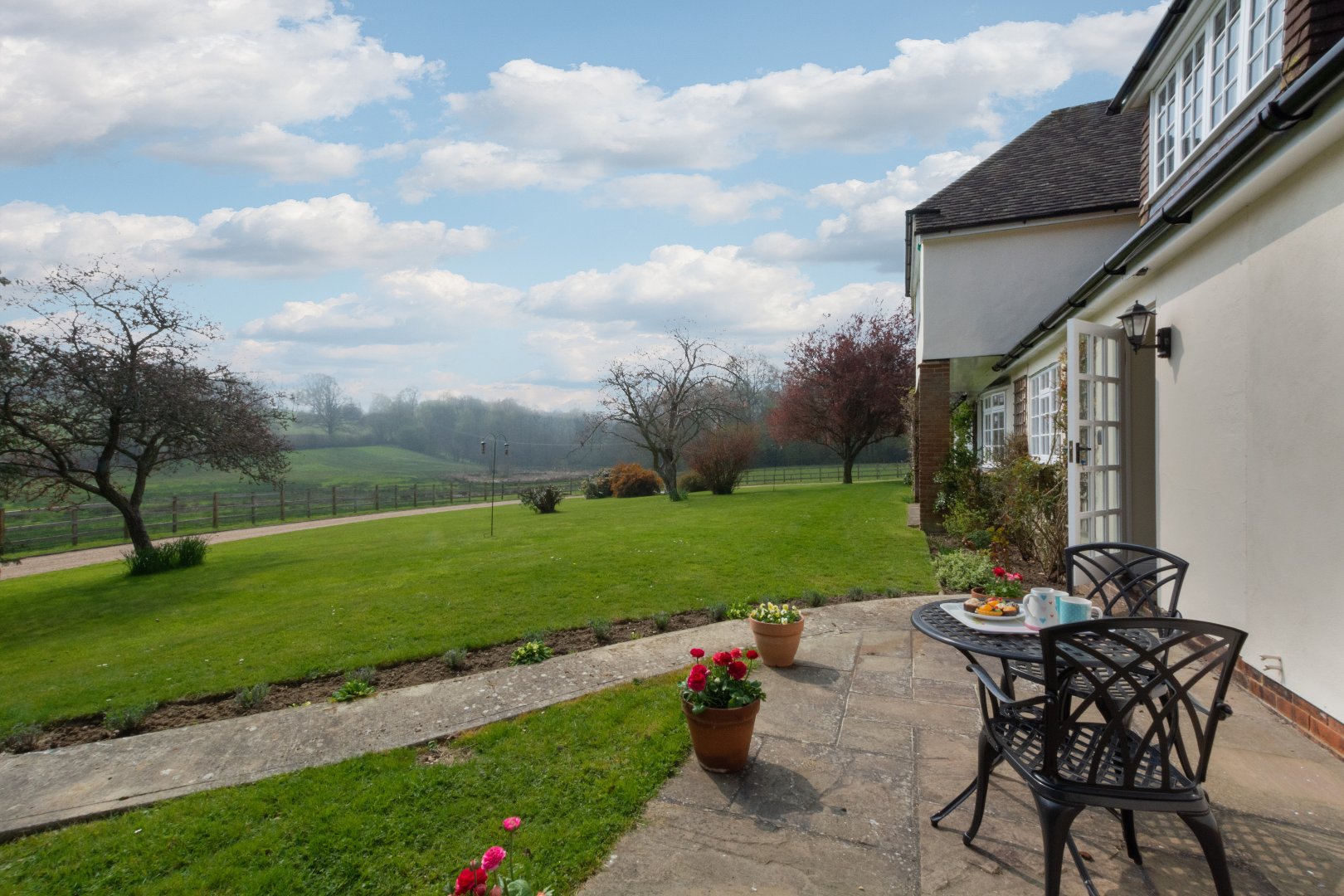 Readers Retreat Holiday Rentals in Tenterden, Kent, England