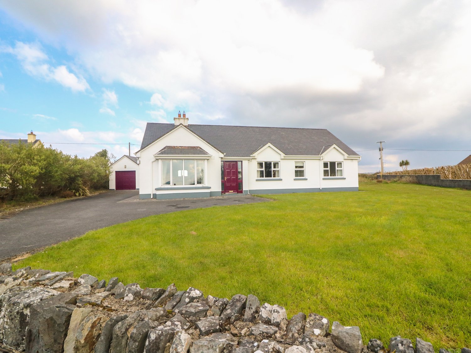Cleary Cottage Holiday Rental in Miltown Malbay, Co. Clare