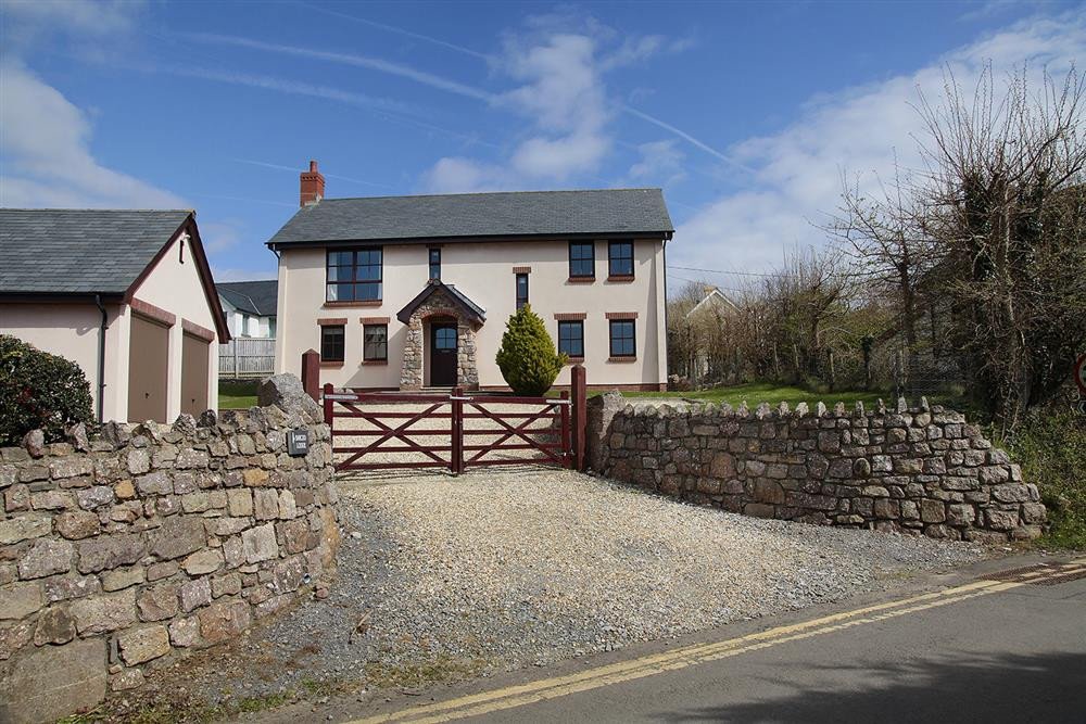 Barcud Lodge Holiday Rentals in Gower, Swansea, Wales