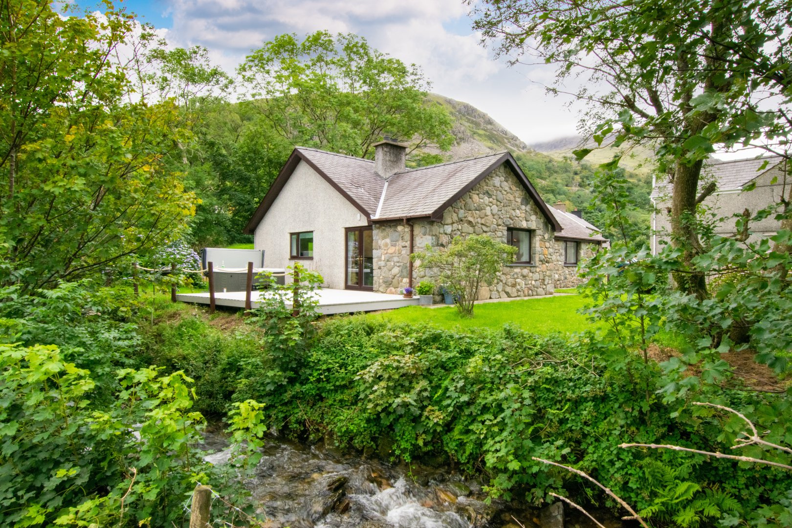 swn-y-nant-holiday-cottages-in-snowdonia-gwynedd-wales-selfcater