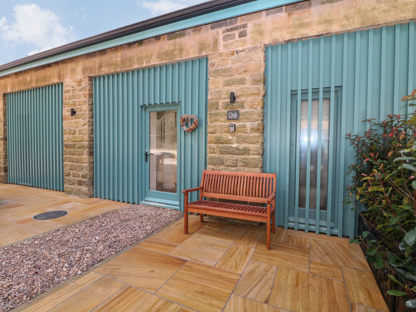 Oak Cottage Holiday Rental in Barnsley, South Yorkshire