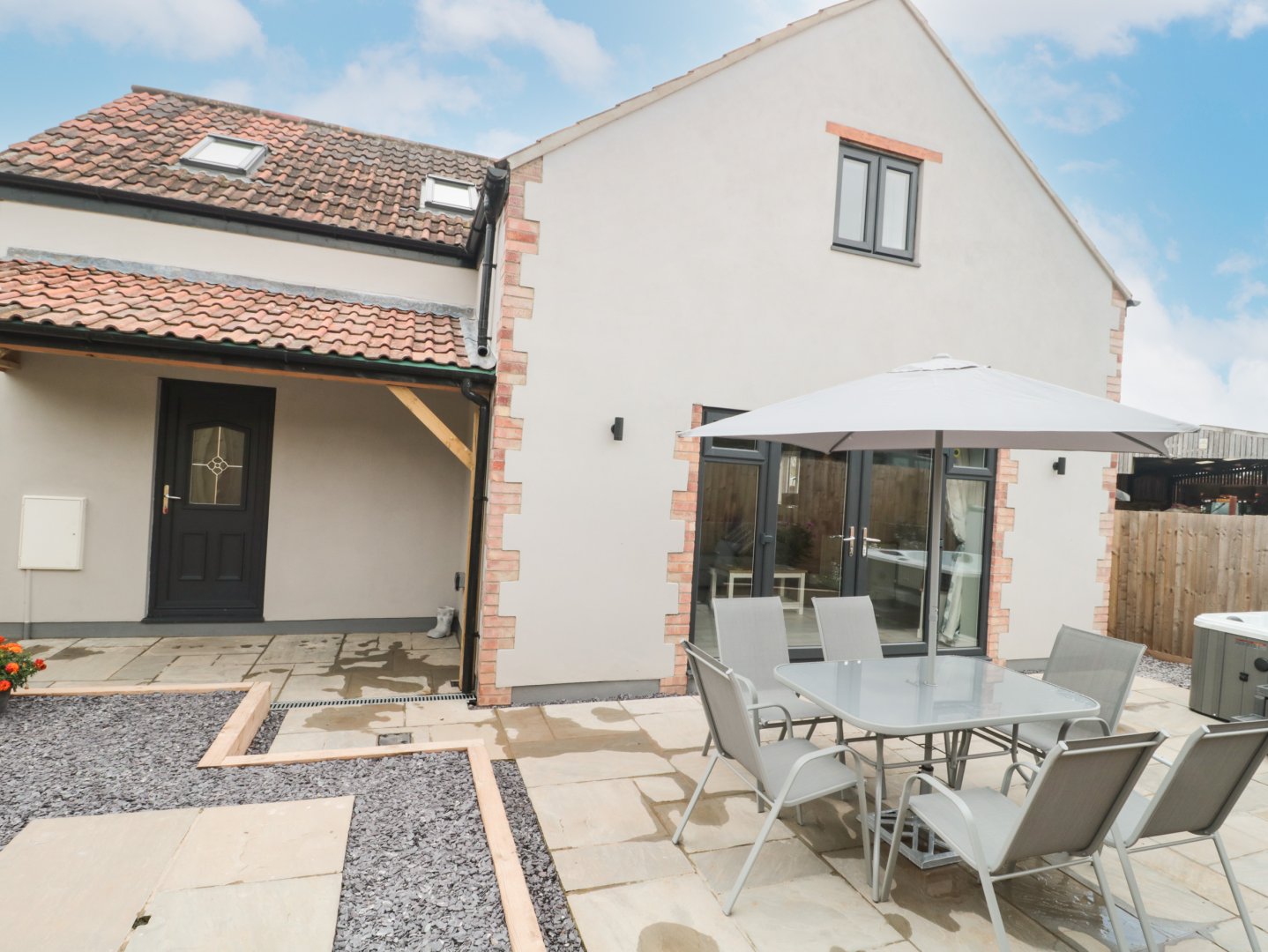 Bramley Cottage Holiday Rental in Langport, Somerset