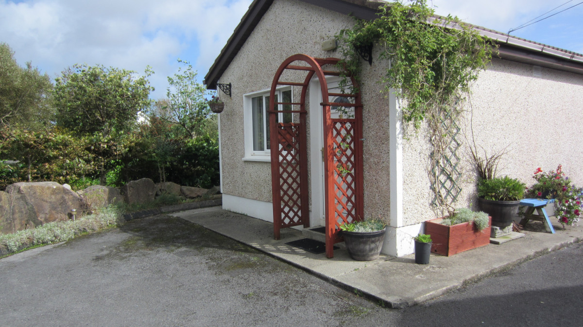 Barna Galway Hot Tub Studio For Two In Barna Selfcater Com