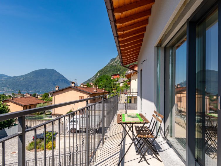 Casa Tondi Holiday Rental in Lake Como, Lombardy