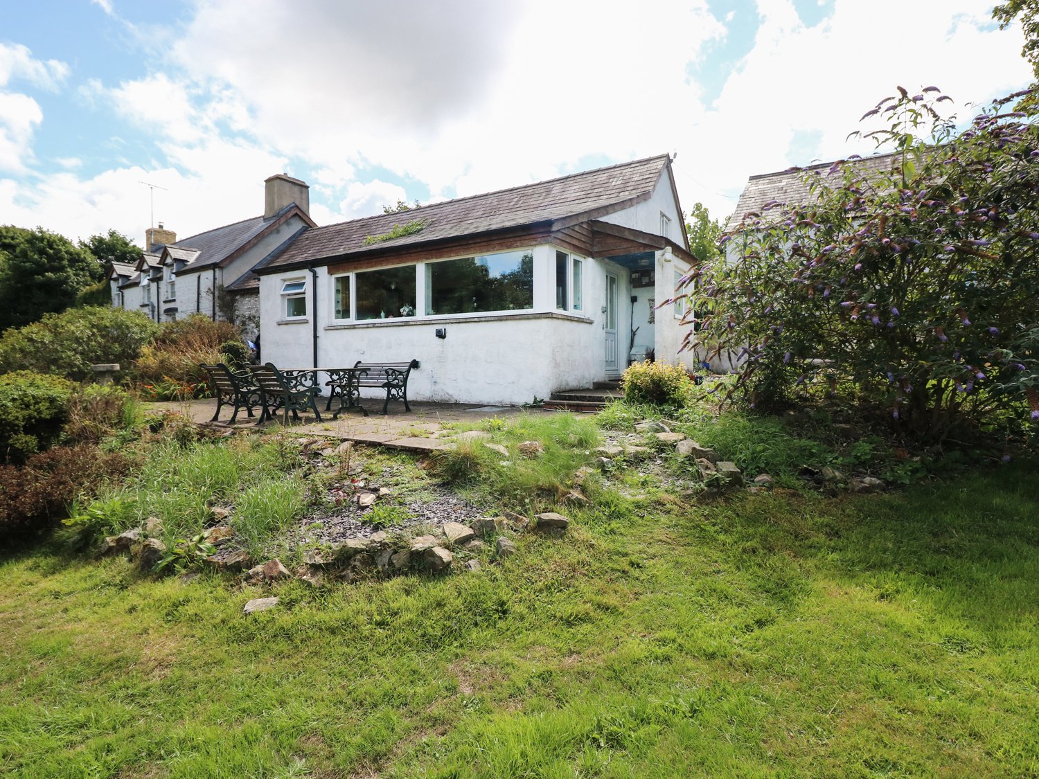 Morfa Isaf Cottage Holiday Cottages in Llangrannog, Ceredigion, Wales